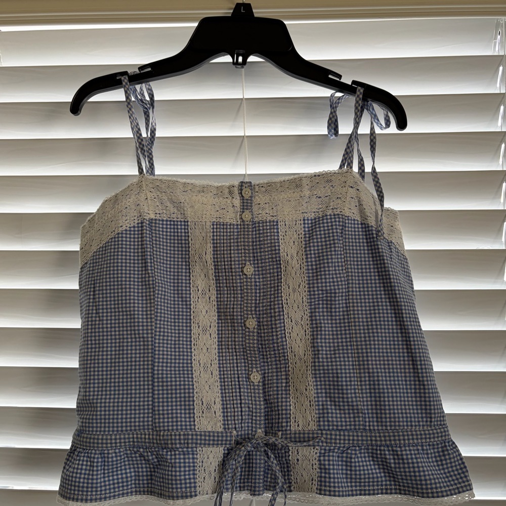 Brandy Melville top